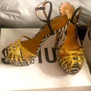 Zebra print w/gold straps.Stem is intact.